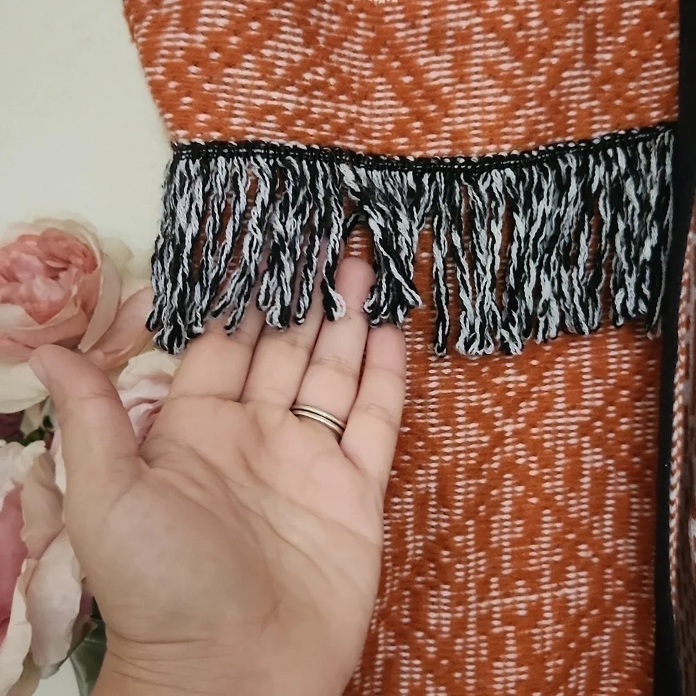 Boho Fringe Cardigan Poncho Vibes Cozy Fall Winter Lagenlook Fringe Large - Picture 8 of 11